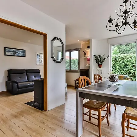Belle Maison Au Calme Avec Piscine